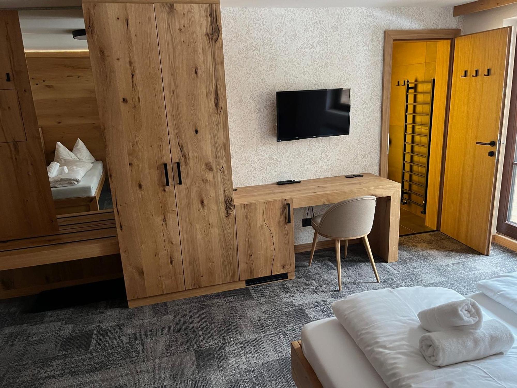 Tieflehner Hof Pitztalhaus Hotel Sankt Leonhard im Pitztal Eksteriør billede