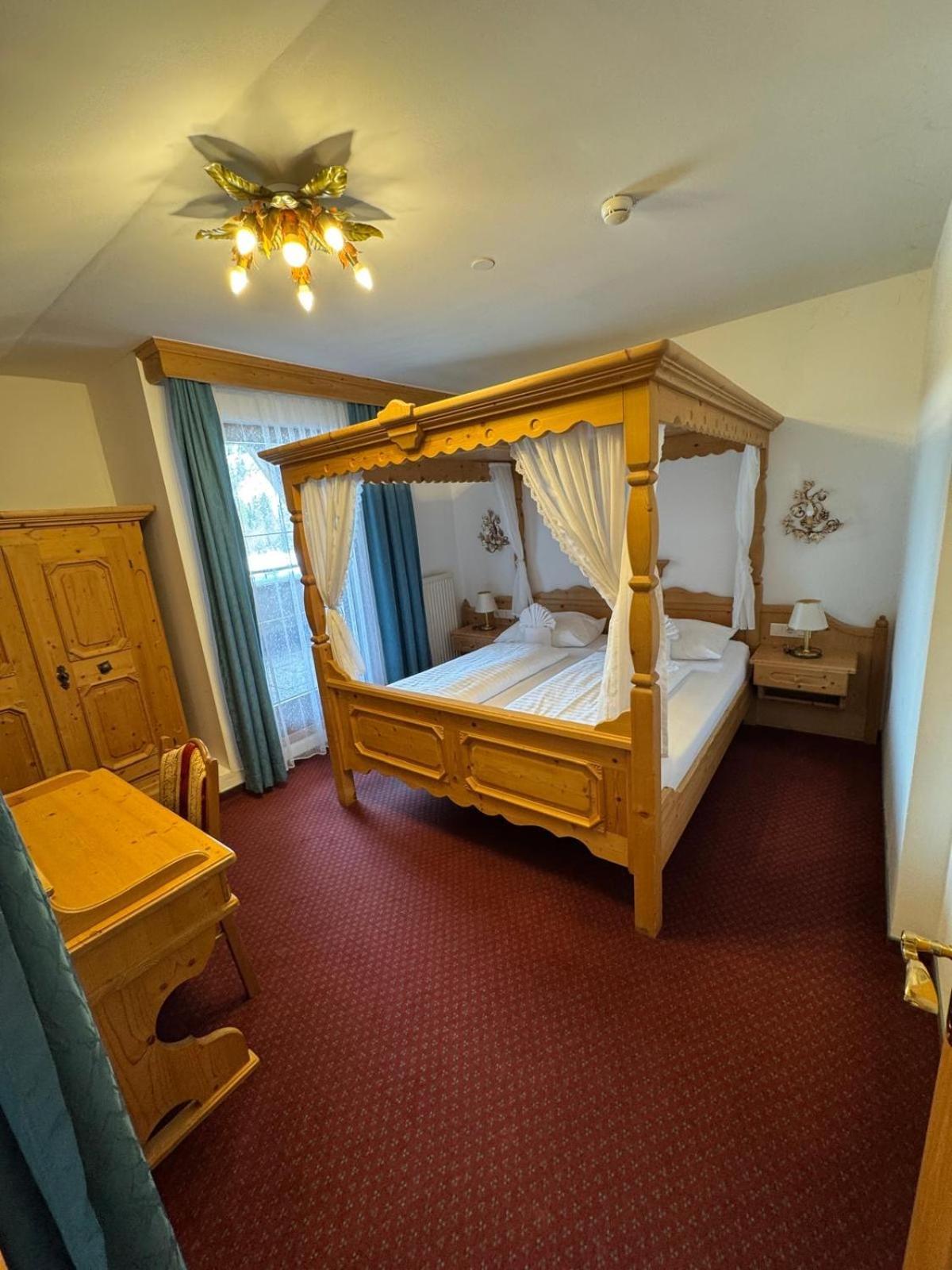 Tieflehner Hof Pitztalhaus Hotel Sankt Leonhard im Pitztal Eksteriør billede